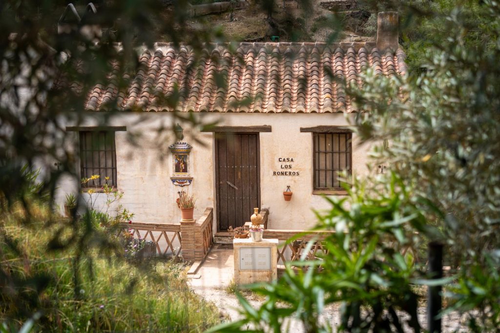 farmhouse modern classic